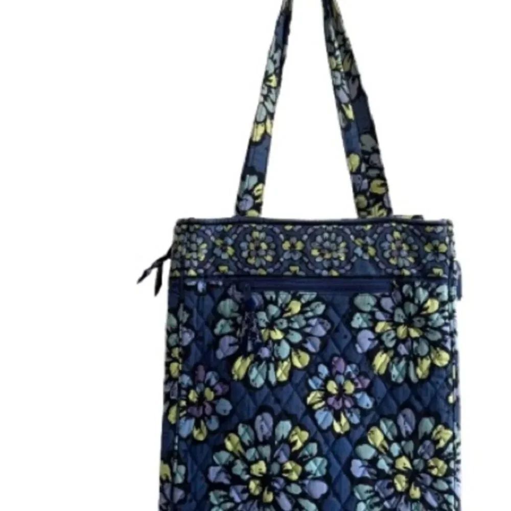 Vera Bradley Indigo Pop Quilted Floral laptop bag Navy Blue like new